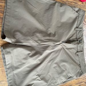 Lululemon previously worn shorts, great condition mens size 34, brown